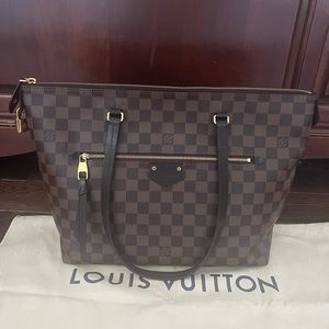 SOLD Authentic Louis Vuitton Iena MM